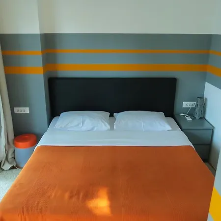 Alojamento de Acomodação e Pequeno-almoço Four Zadar